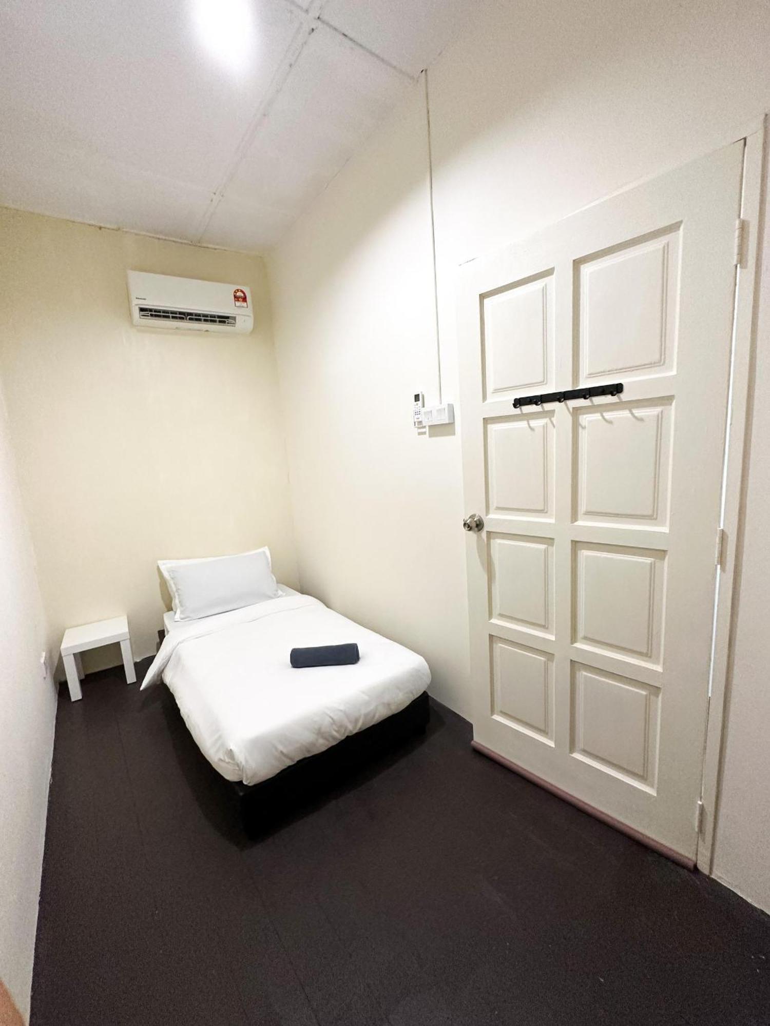22A Hostel George Town Exterior photo
